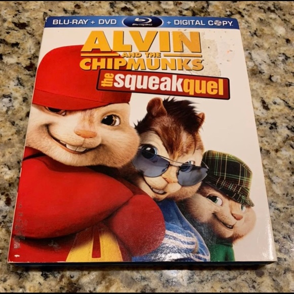 Alvin and the Chipmunks The Squeakquel Blu-ray and DVD - Picture 1 of 2